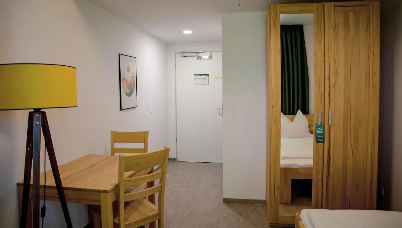 Hotel Garni Fischerfleck In Ismaning Near Munich Německo