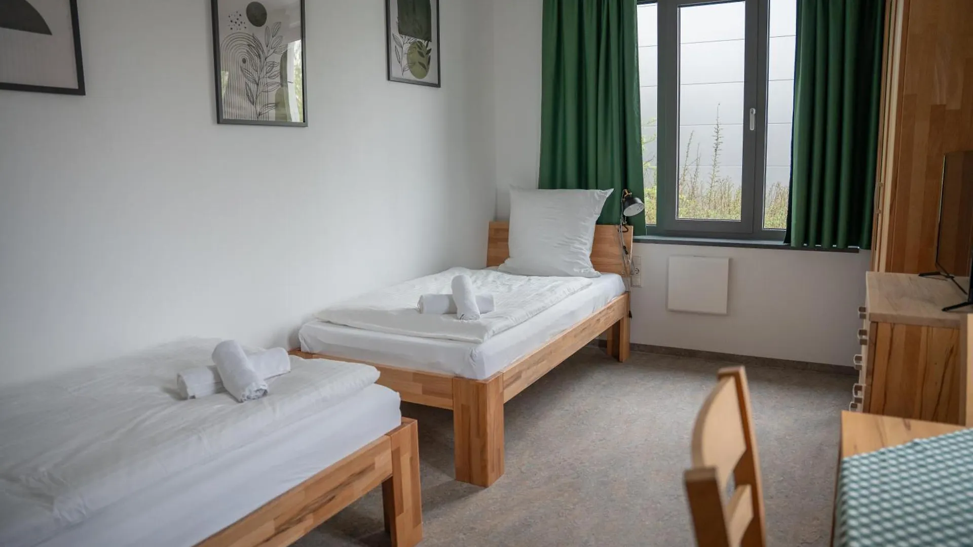 Bed & Breakfast Hotel Garni Fischerfleck In Ismaning Near Munich
