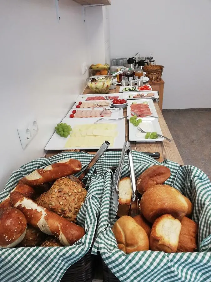 Bed and Breakfast Hotel Garni Fischerfleck In Ismaning Near Munich Γερμανία
